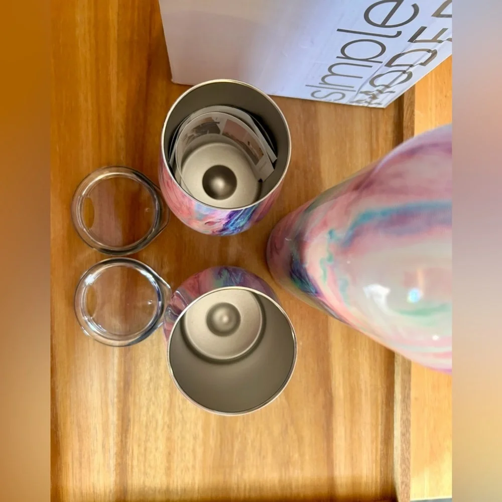 NIB
Simple Modern Beverage Bundle 
1 25 oz. Beverage Bottle
2 12oz Tumblers - Picture 6 of 8